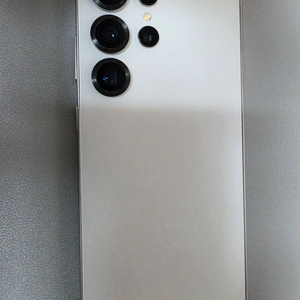 갤럭시 S25 울트라 512g 화이트 초S급 무잔상 자급제 기변으로 내놓습니다
