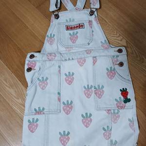 리미떼두두 딸기 멜빵 청치마 5세 6~7세