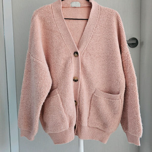 두툼하고 예쁜 딸기우유 핑크 러블리 가디건 F 프리사이즈 부클가디건 박시