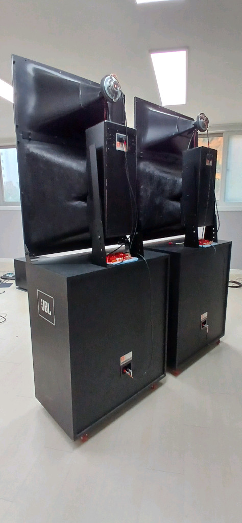 JBL 듀얼 15인치 3웨이 스피커 좌우 한세트 이미지