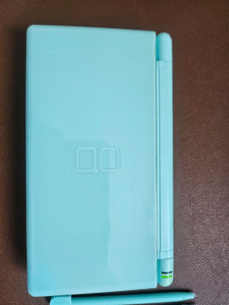 닌텐도 DS Lite 민트본체 + 게임칩 +터치펜2개 + 충전선 + 추가배터리 이미지
