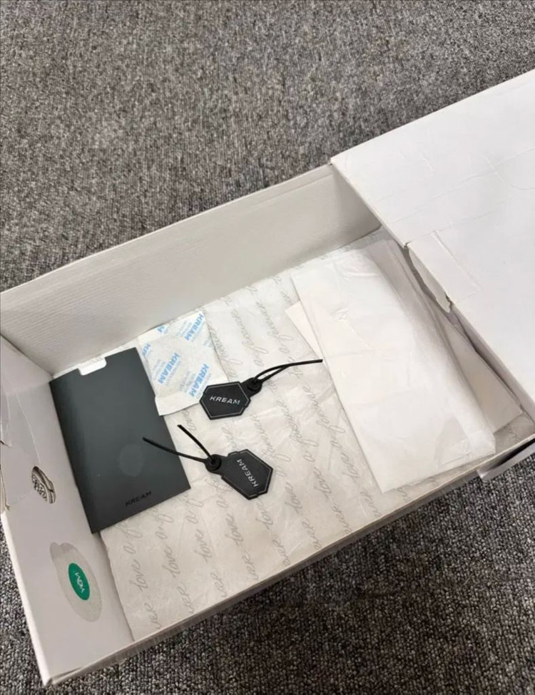 나이키 에어포스 ( 발렌타인 포스 ) GD--2