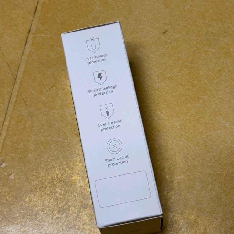 어썸테크 67W 3포트 충전기 미개봉 새상품 판매합니다.--3