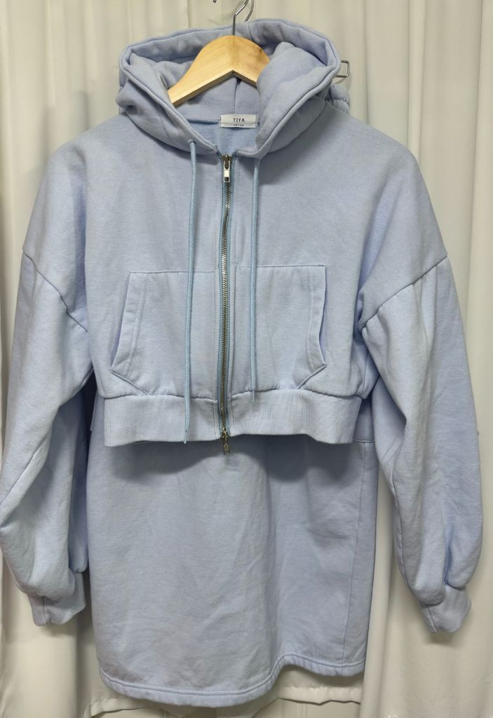 소라색 투피스 셋업 이미지