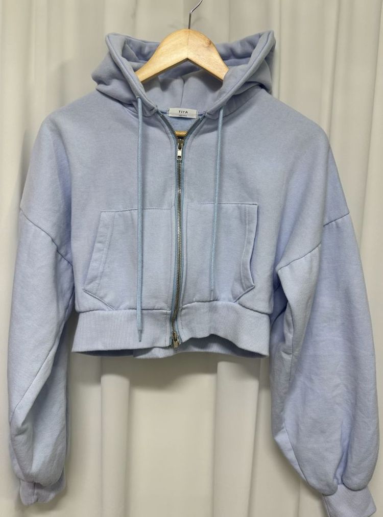 소라색 투피스 셋업 이미지