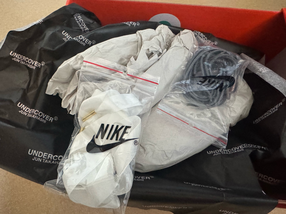 나이키 사카이 언더커버 블랙옐로우 260--1