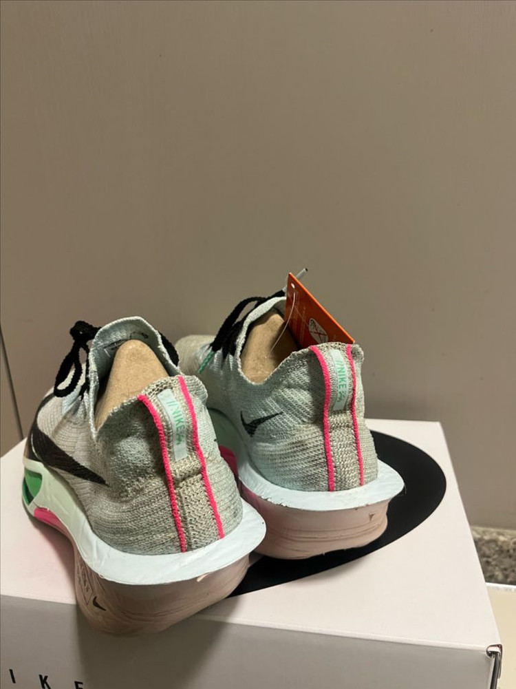 나이키 알파플라이3 265 판매합니다--2