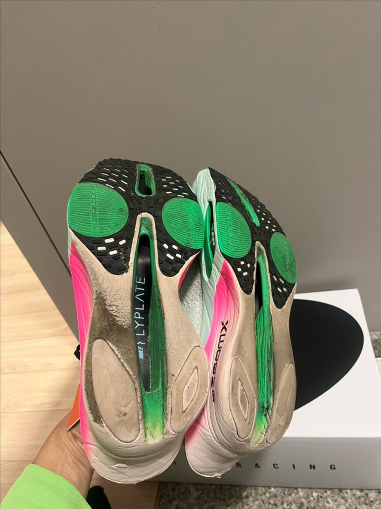 나이키 알파플라이3 265 판매합니다--3