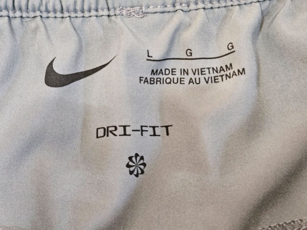나이키 드라이핏 반바지 그레이 L--1
