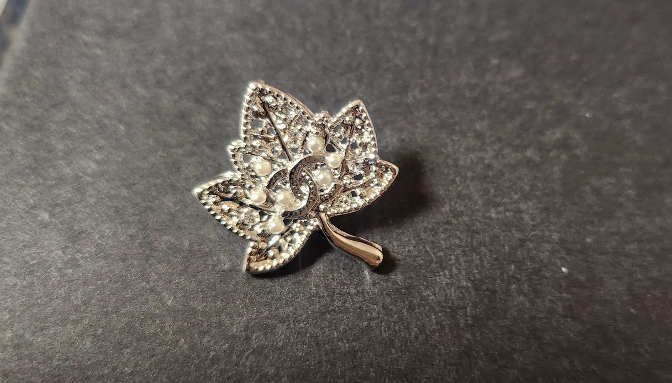 샤귀걸이 나뭇잎귀걸이 실버 딱붙귀걸이(새상품)--2