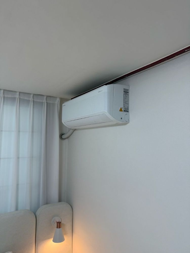 오브제 스탠드형 에어컨 이미지