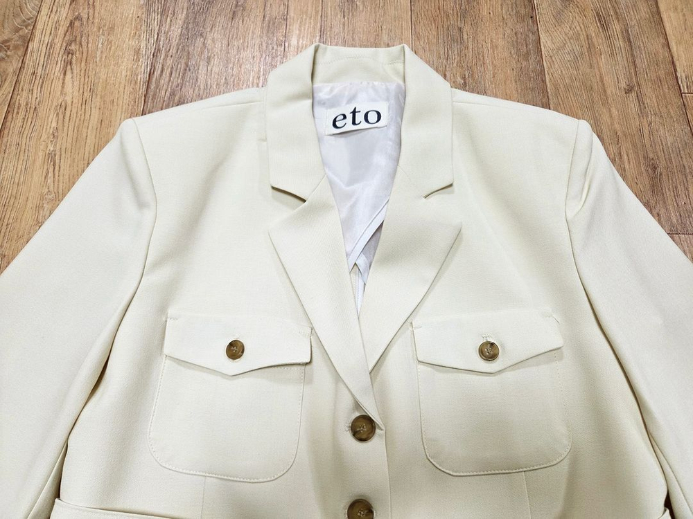 에토(eto) 벨티드 사파리자켓 프리사이즈 새상품--2