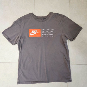 나이키 반팔티 그레이