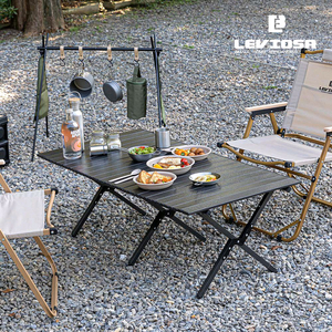 15만원 캠핑테이블 야외테이블 휴대용테이블 피크닉테이블 캠핑용품 특가