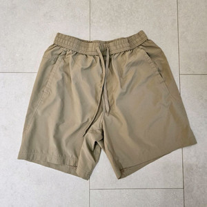 나이키 드라이핏 반바지 베이지 L