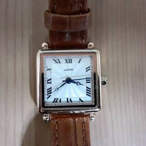 로이드 시계 팝니다. 이미지