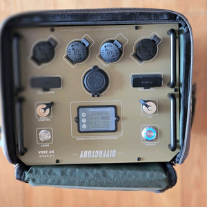 다이팩토리 df230a파워뱅크와 2000a 정현파인버터 이미지