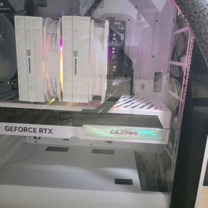 컴퓨터 고사양 게이밍 PC 본체 풀세트 팝니다 (7600 / 4070Ti / DDR5 32GB) + 320hz모니터 이미지