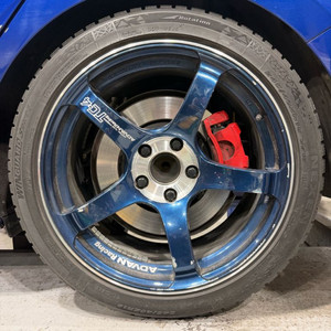 어드반 tc4-se 18인치 이미지