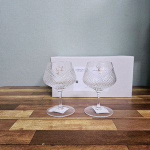 글렌피딕 그랑코룬 글라스(2개), 우드코스터(4개)