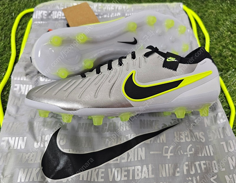 [새상품]나이키 티엠포 레전드10 엘리트 MAD VOLTAGE팩 AG--2