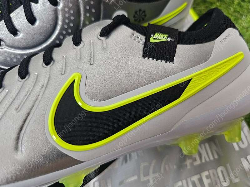 [새상품]나이키 티엠포 레전드10 엘리트 MAD VOLTAGE팩 AG--8