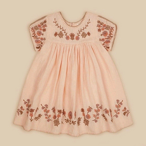 아폴리나 살구스티비 5-7y 구해요