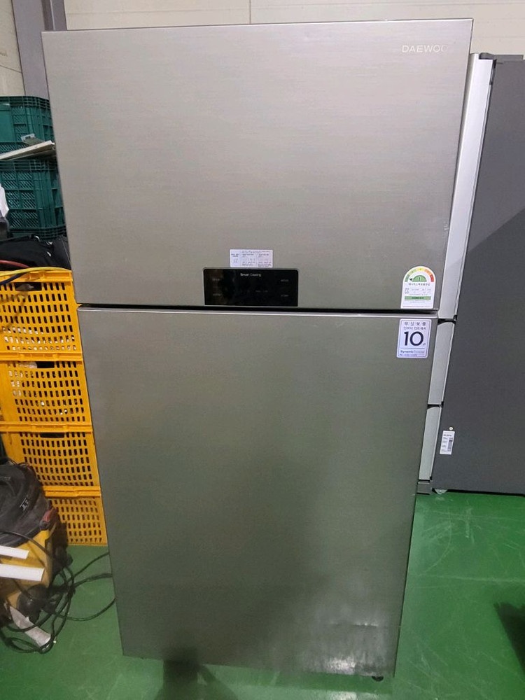 무료배송설치 2019,10제조 대우 562L 냉장고--1