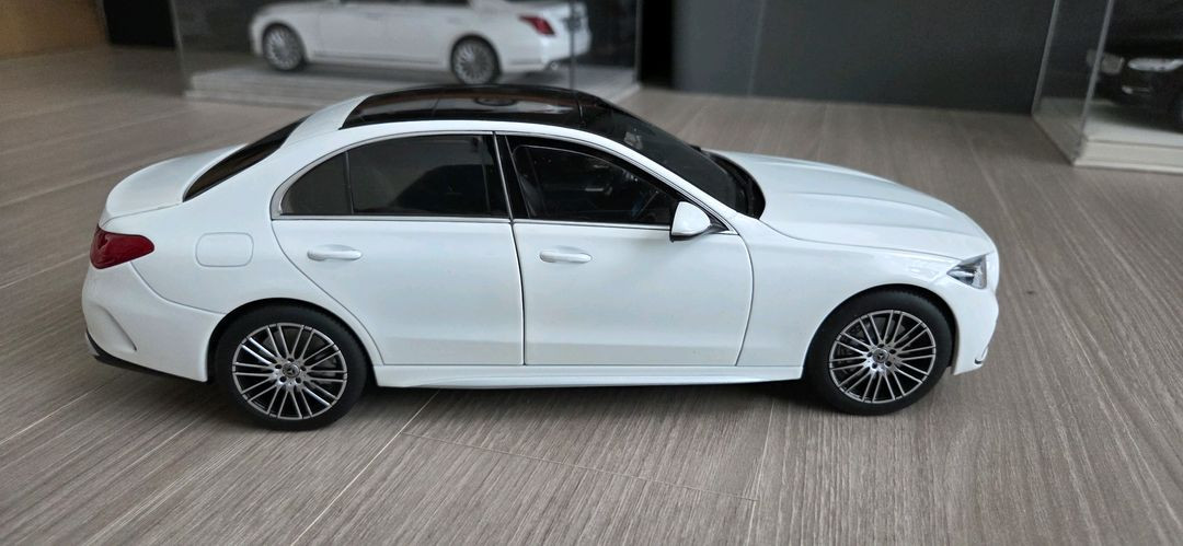1:18 NZG / MERCEDES BENZ C CLASS W206 / WHITE 벤츠 C 클래스 모형 이미지