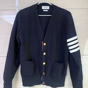 (새상품급)26년식 톰브라운 밀라노 스티치 금장 가디건 2사이즈 이미지