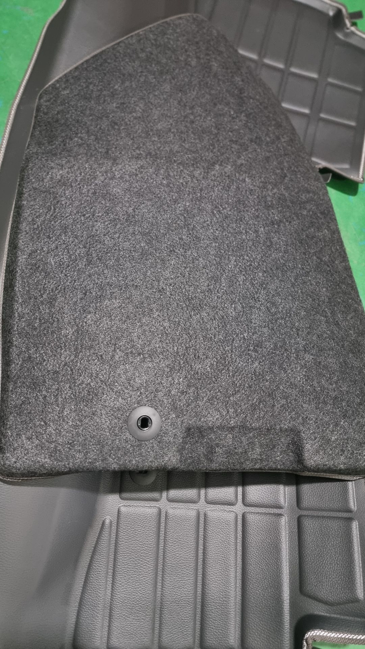 스포티지QL 바닥매트 트렁크매트 트렁크고무매트 러기지매트 이미지