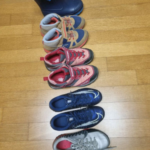 콜맨 아동용 장화, 나이키 축구화, 풋살화,등산화 이미지