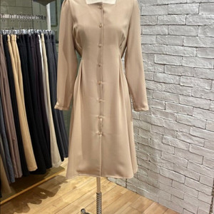 트위 스퀘어넥 핀턱 버튼 원피스 이미지