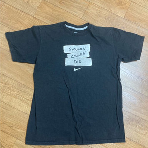 나이키 티셔츠(Nike T-Shirt)