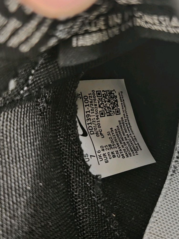 나이키 범고래 250 판매합니다 이미지