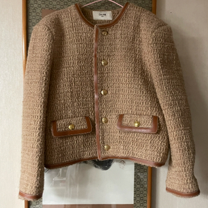 셀린느 트위드자켓.