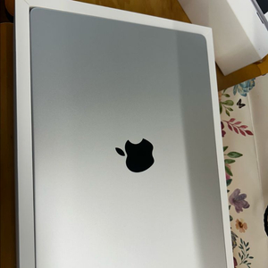 노트북 M4 pro 14인치 이미지