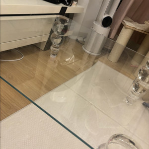 유리 테이블