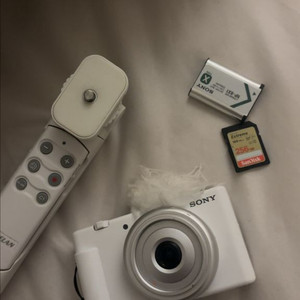 소니 zv-1F 카메라 + 배터리 + sd카드 + 슈팅그립 + usb 전환 잭