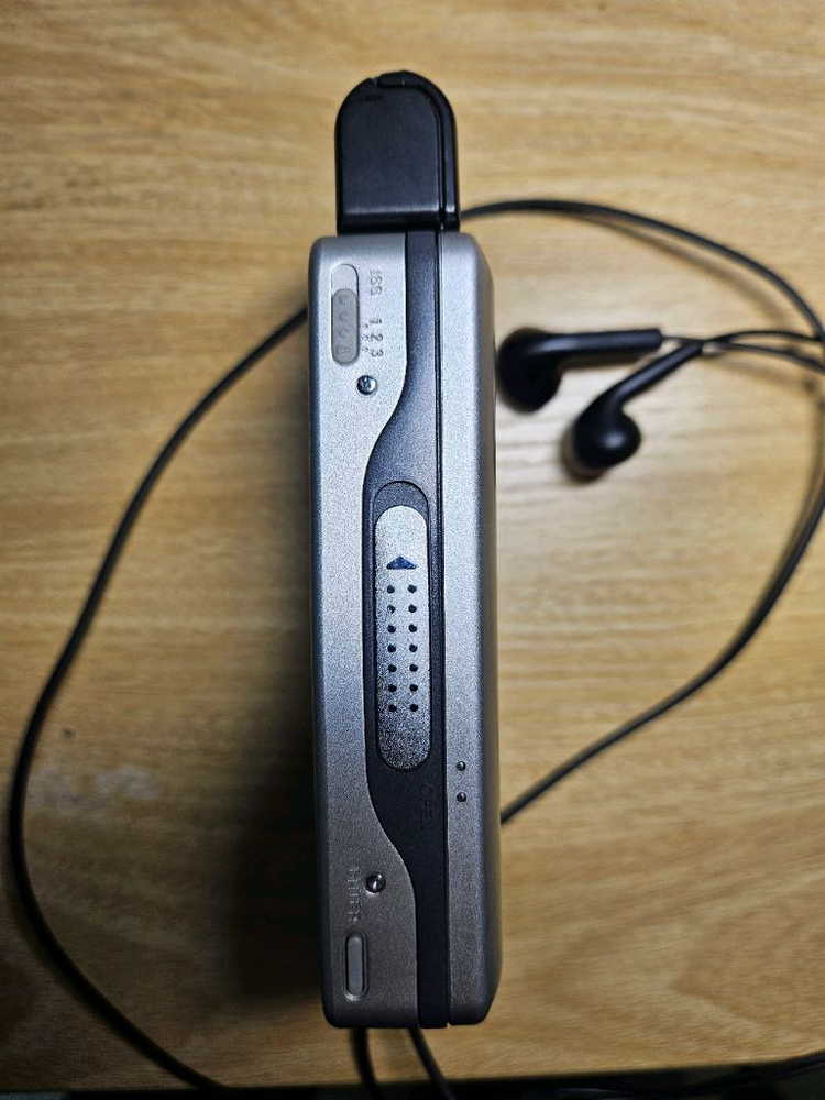 소니 워크맨 WM-GX822 라디오 카세트--2