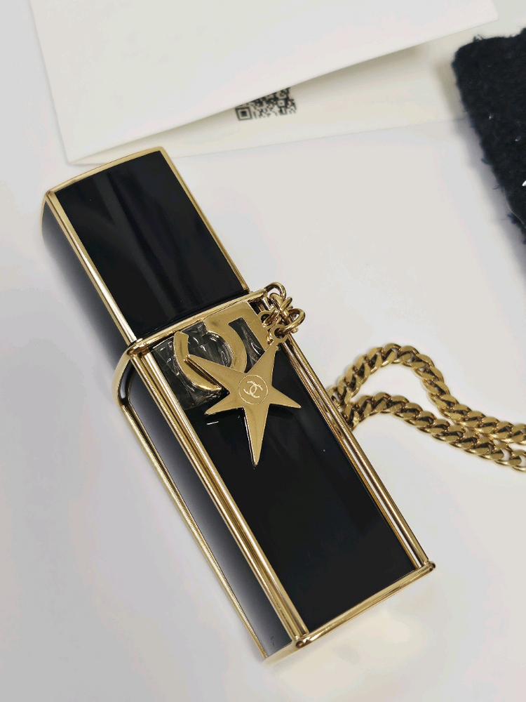 샤넬 넘버5 N5 오 드 빠르펭 펄스 스프레이 한정판 (Black) 이미지