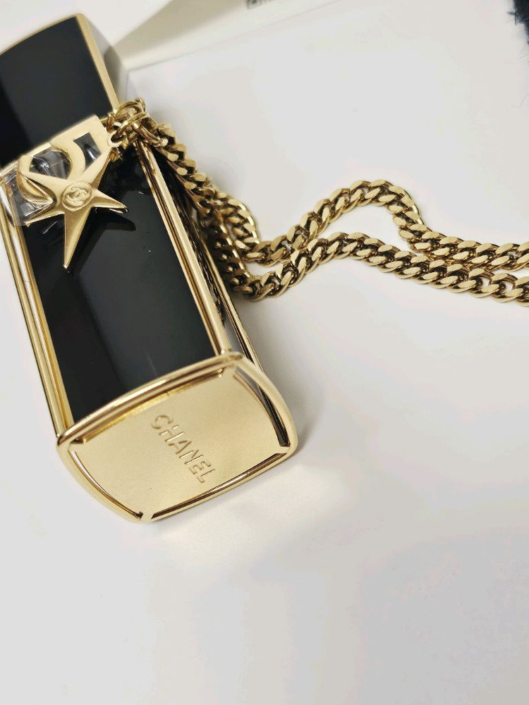 샤넬 넘버5 N5 오 드 빠르펭 펄스 스프레이 한정판 (Black) 이미지