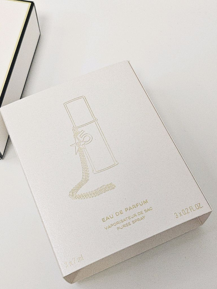 샤넬 넘버5 N5 오 드 빠르펭 펄스 스프레이 한정판 (Black) 이미지