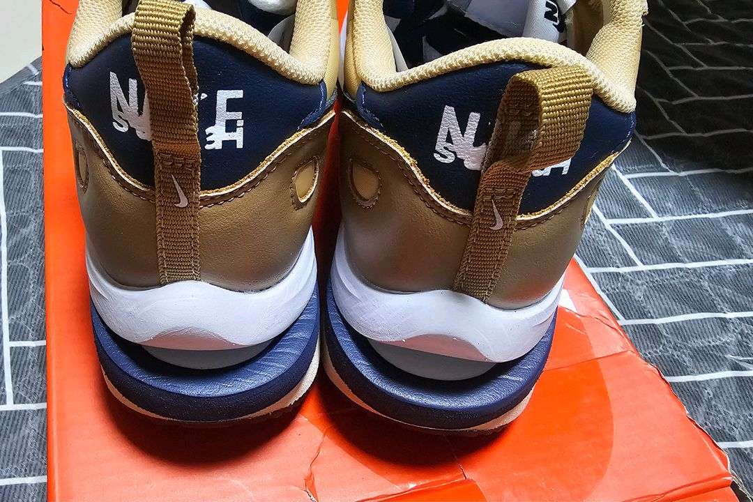 나이키x사카이 베이퍼와플 세서미 235mm 37사이즈 새상품--2