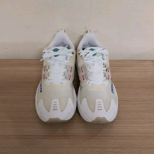 남성 데상트 데이 커버드 런닝화, 운동화 (240) 이미지