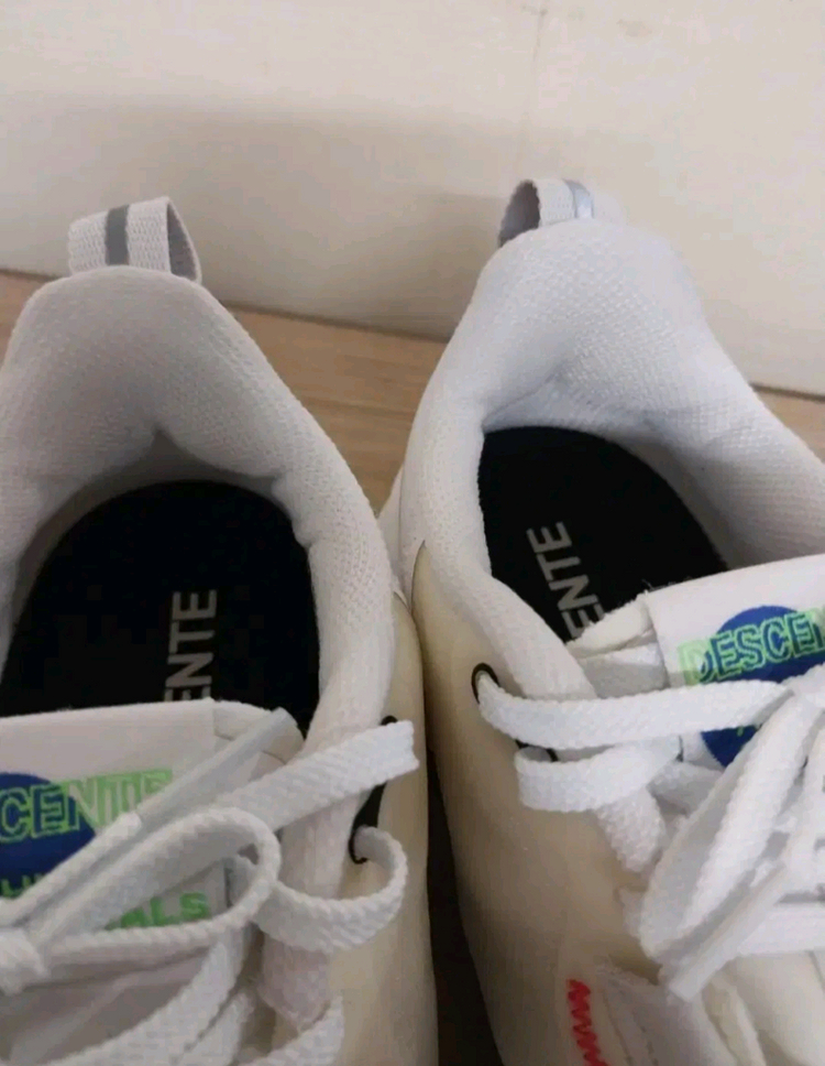 남성 데상트 데이 커버드 런닝화, 운동화 (240) 이미지