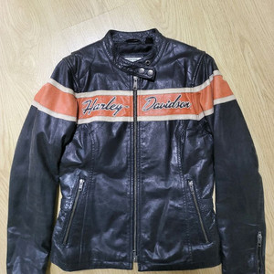 여자 할리데이비슨 가죽자켓 (정품)입니다. 이미지