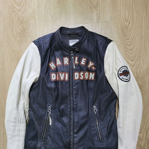 (여자)할리데이비슨 가죽자켓 (정품)입니다. 이미지