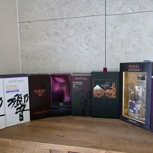 히비키 17년 21년 100주년 블라썸 하모니 화조풍월 리미티드 공병팝니다 이미지
