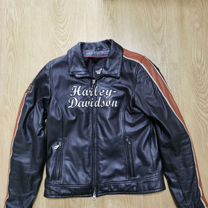 (여자)할리데이비슨 가죽자켓 (정품)입니다. 이미지